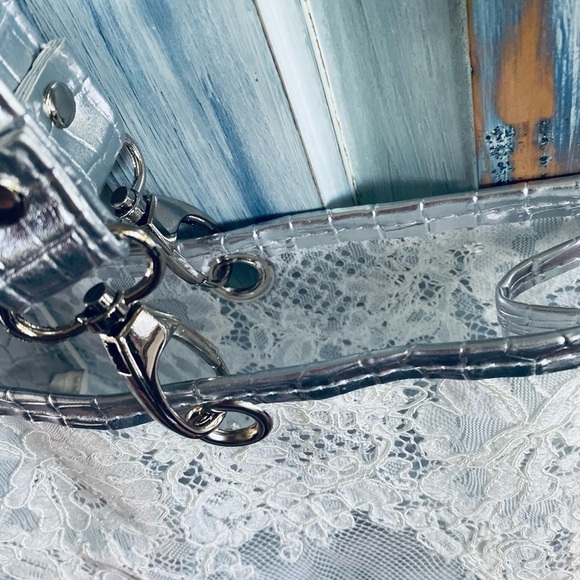 MON CHERI Special Occasion Dress Vinyl and Lace Tote - Picture 10 of 10